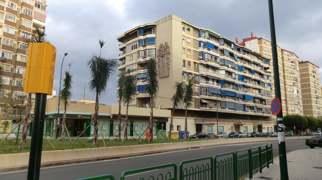 Apartamento Huelin Малага Экстерьер фото